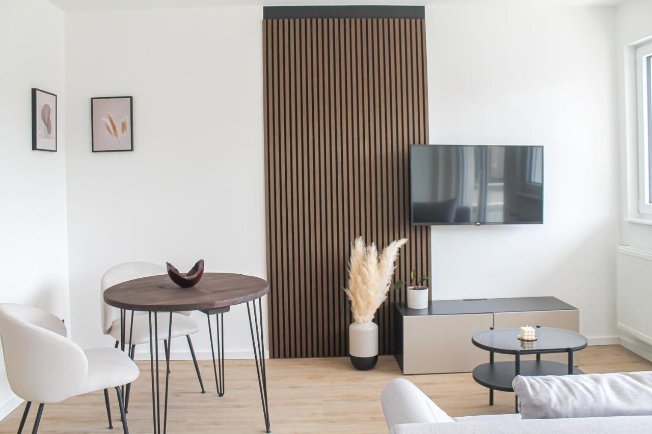 Special Apartment - Stadtnah, Balkon, Parkplatz, E-Ladestation, Gitterbox Fuer Fahrraeder, Fitnessstudio كوبلنس المظهر الخارجي الصورة