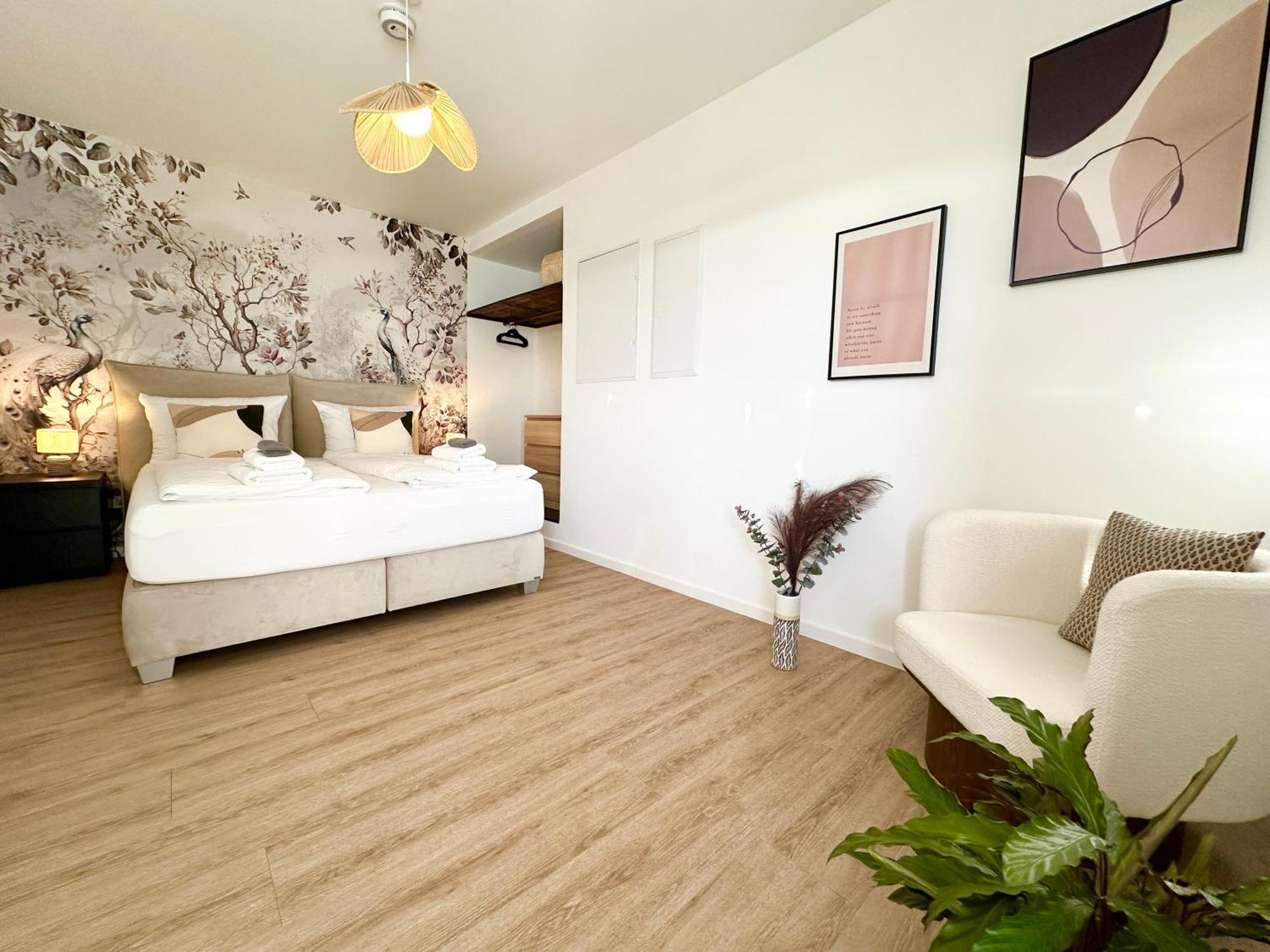 Special Apartment - Stadtnah, Balkon, Parkplatz, E-Ladestation, Gitterbox Fuer Fahrraeder, Fitnessstudio كوبلنس المظهر الخارجي الصورة