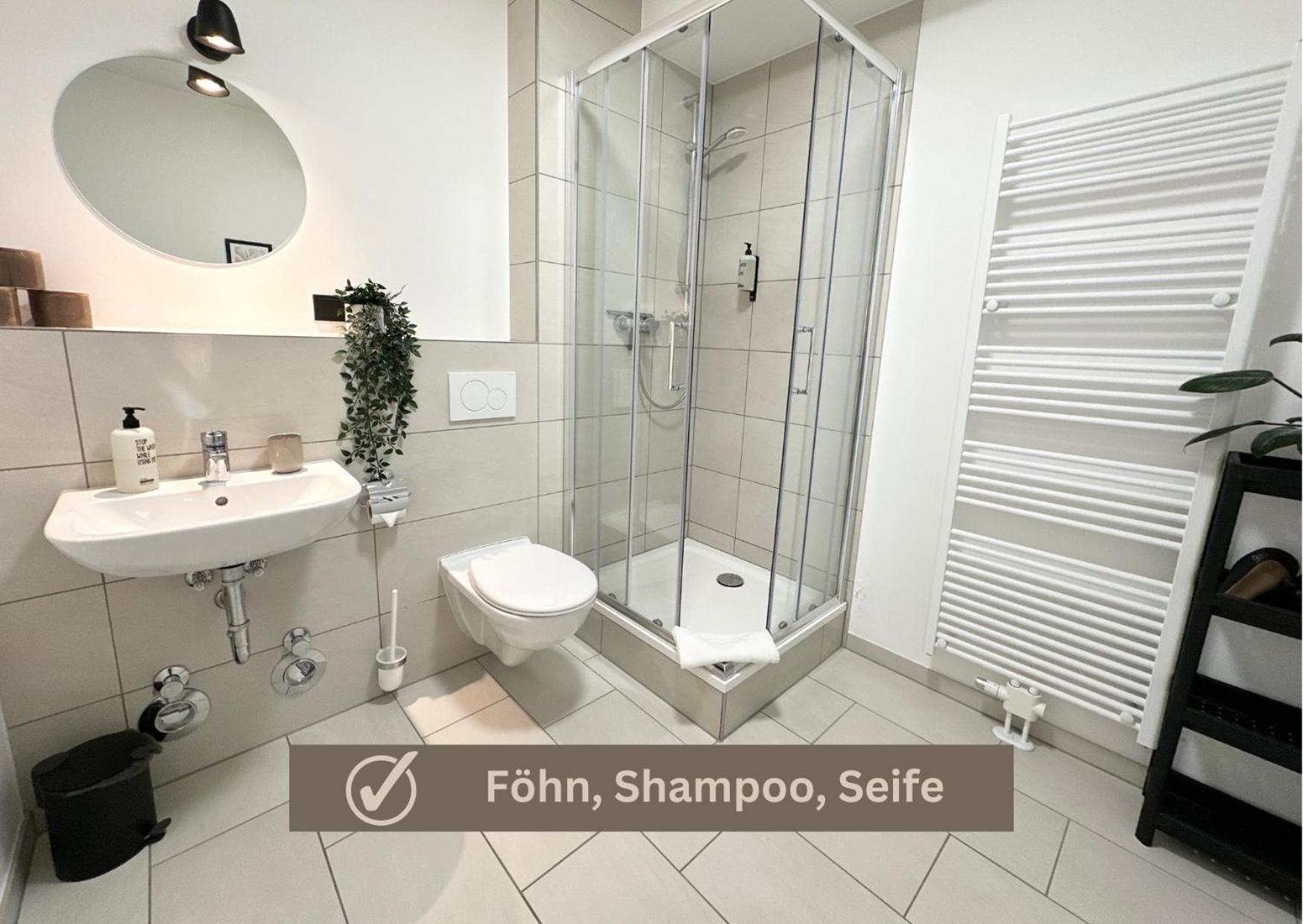 Special Apartment - Stadtnah, Balkon, Parkplatz, E-Ladestation, Gitterbox Fuer Fahrraeder, Fitnessstudio كوبلنس المظهر الخارجي الصورة